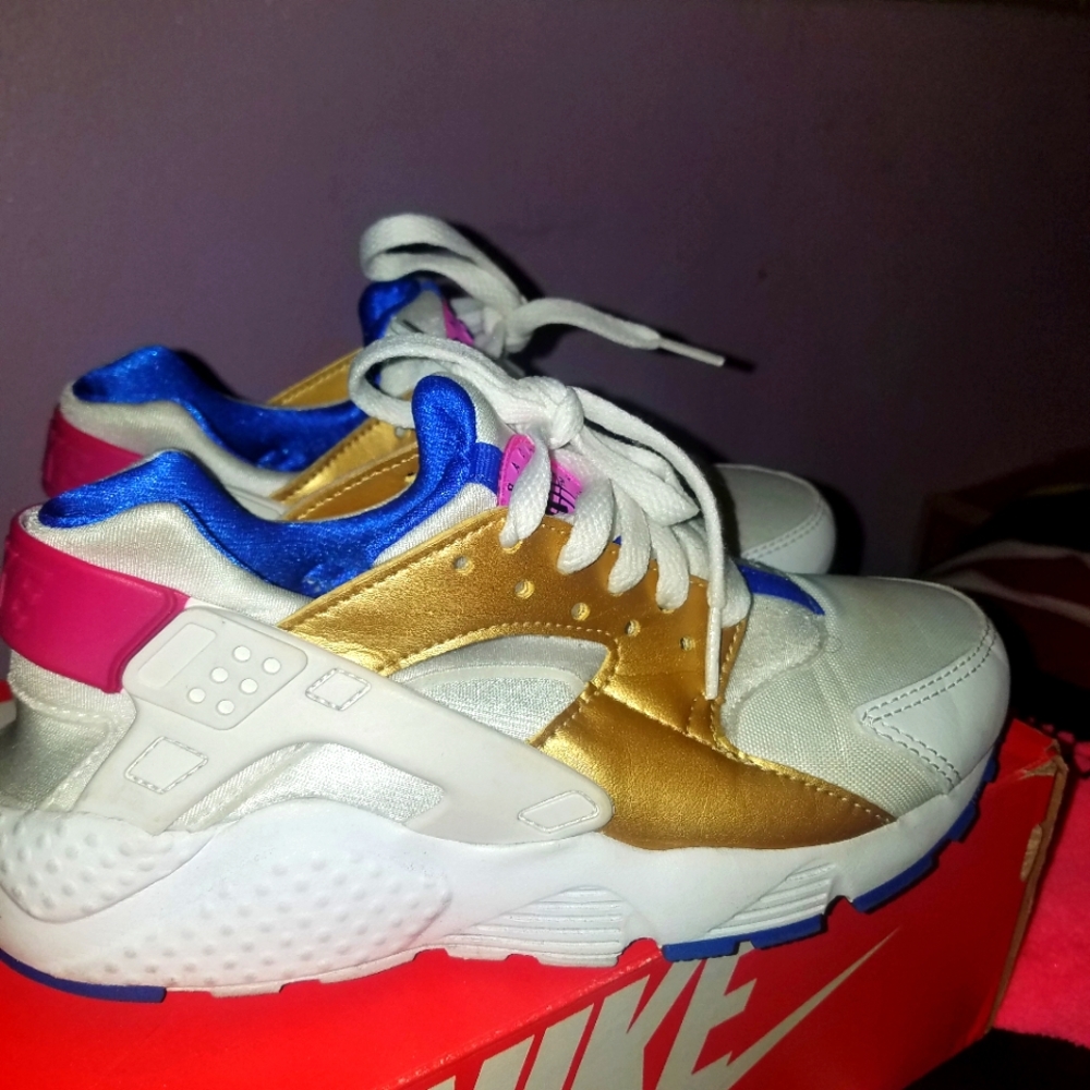 Girls Nike Huraches